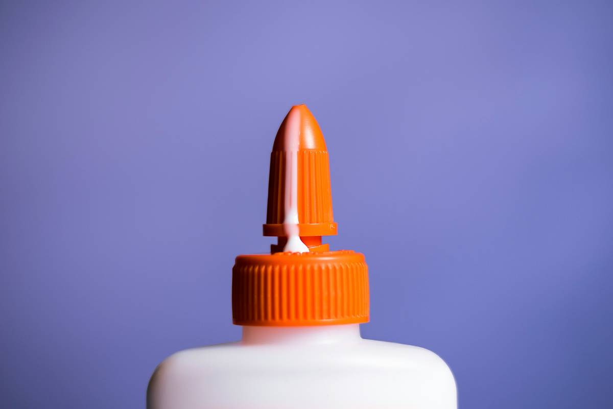 Hot Glue for Woodworking: 7 Proven Tips to Avoid Costly Mistakes